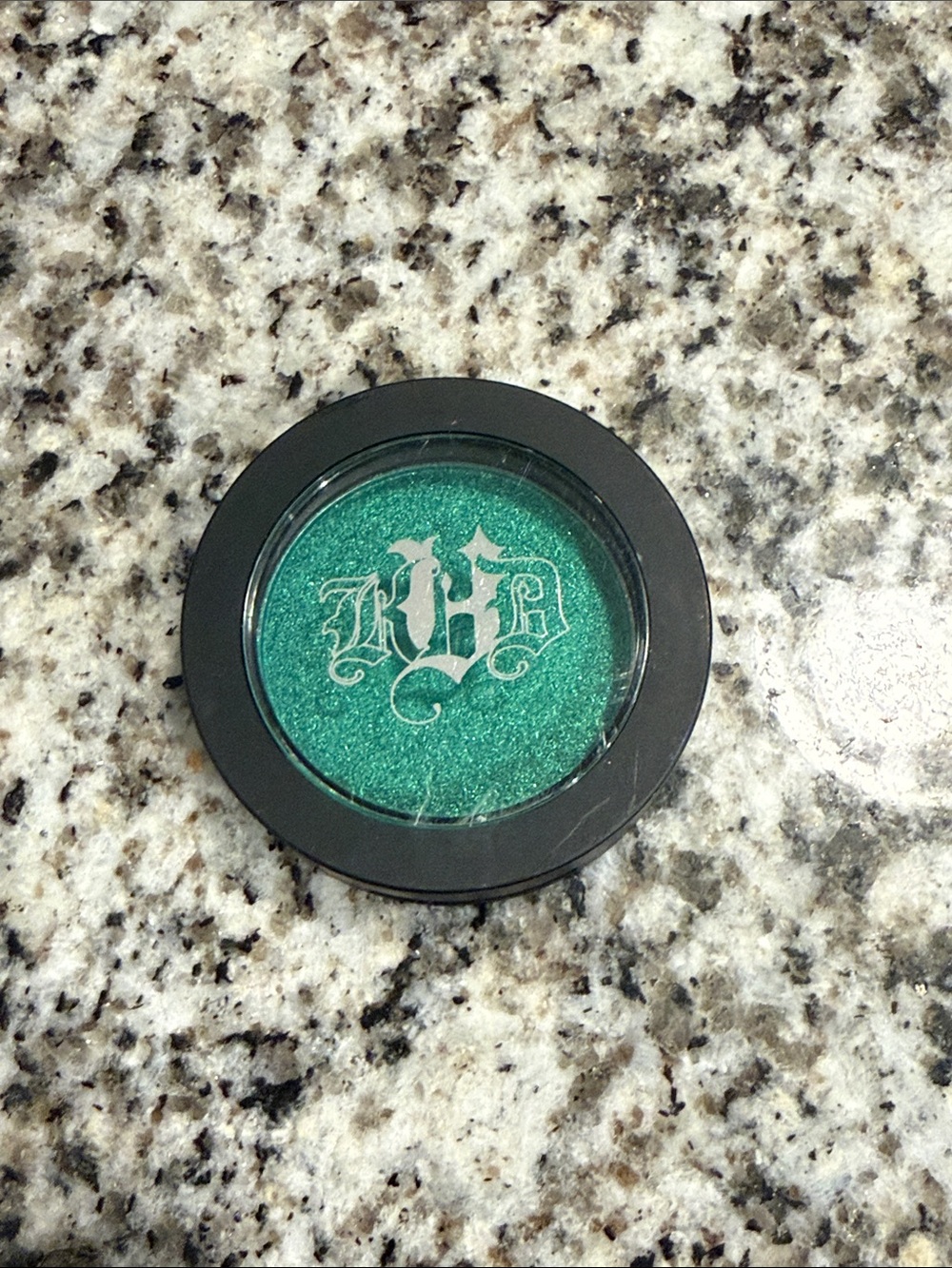Kat Von D Metal Crush Eyeshadow in Iggy